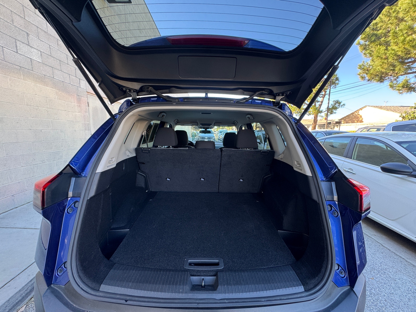 Thumbnail: 2023 Nissan Rogue - 6