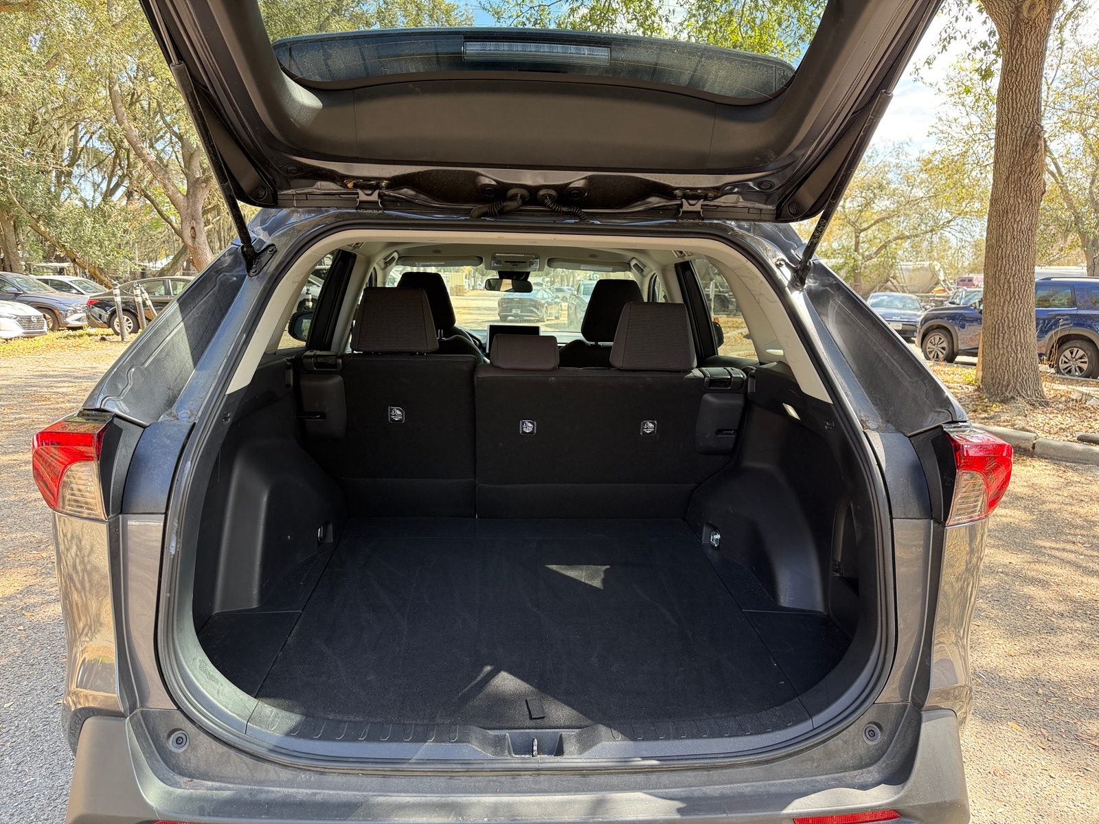 Thumbnail: 2025 Toyota RAV4 - 4