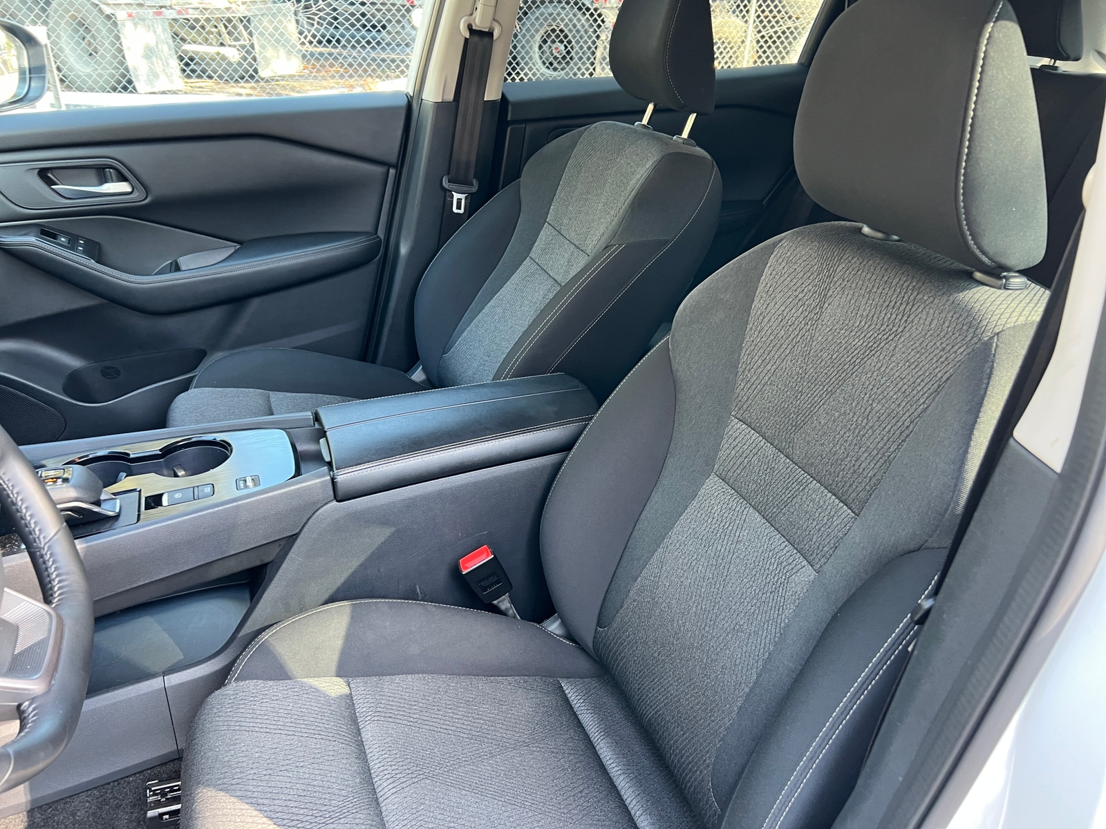 Thumbnail: 2025 Nissan Rogue - 2