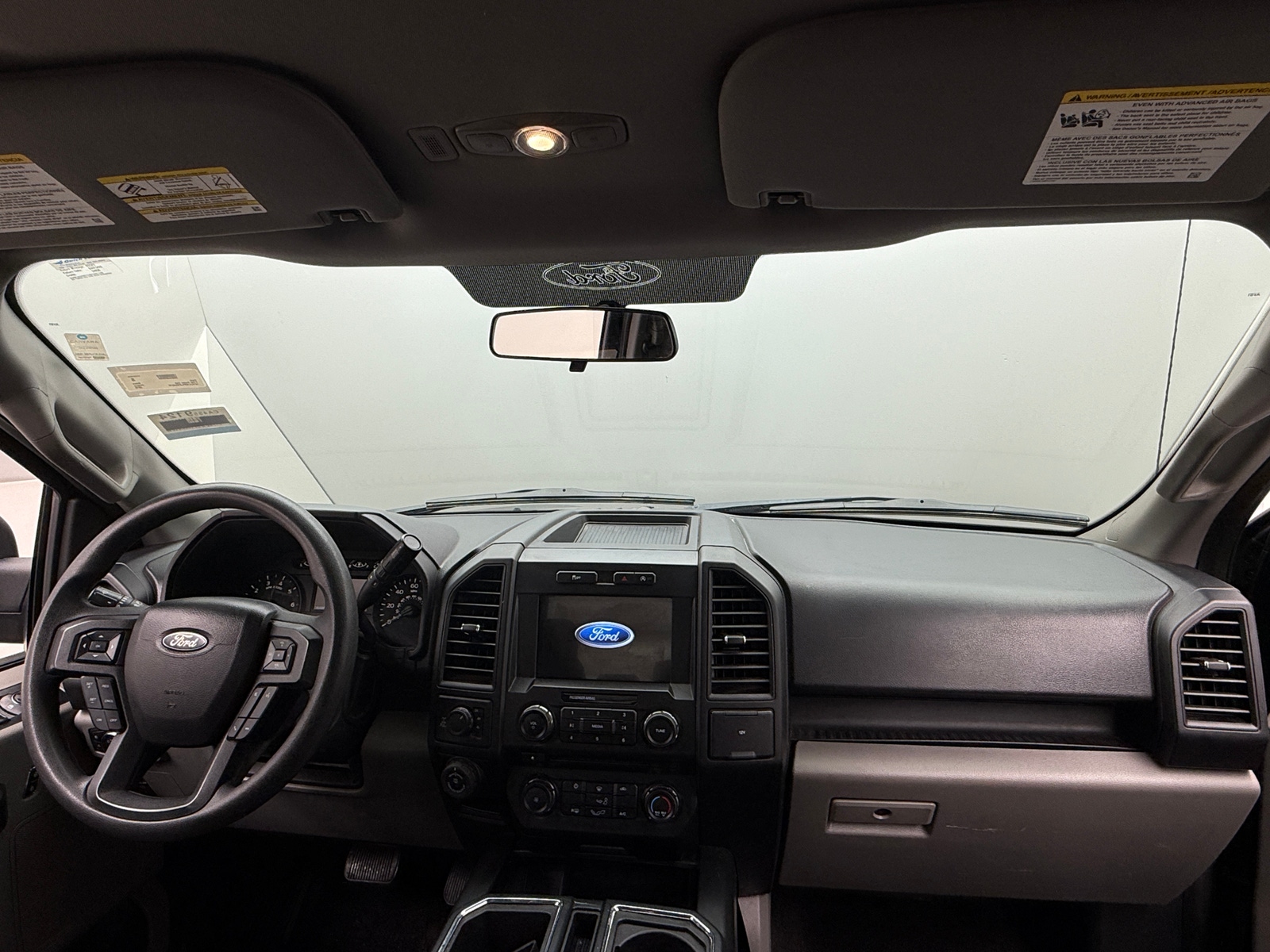 Thumbnail: 2018 Ford Econoline - 3