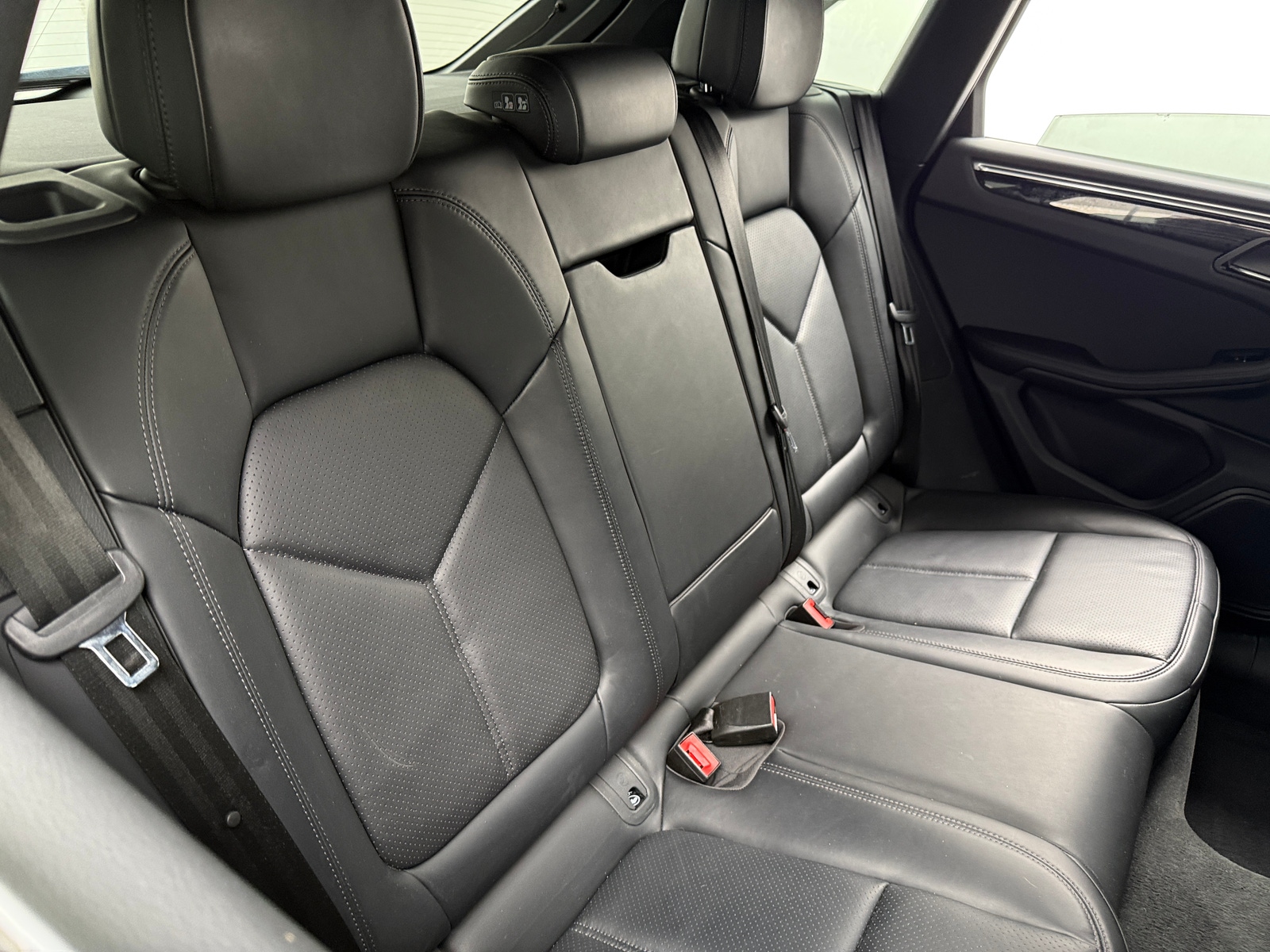 Thumbnail: 2024 Porsche Macan - 5