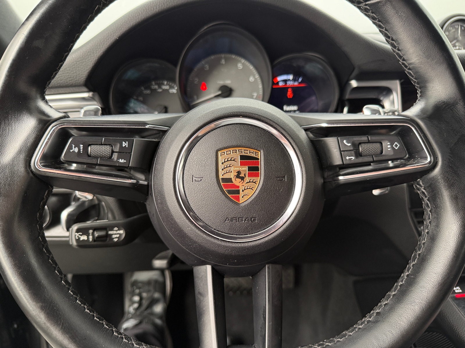 Thumbnail: 2024 Porsche Macan - 4