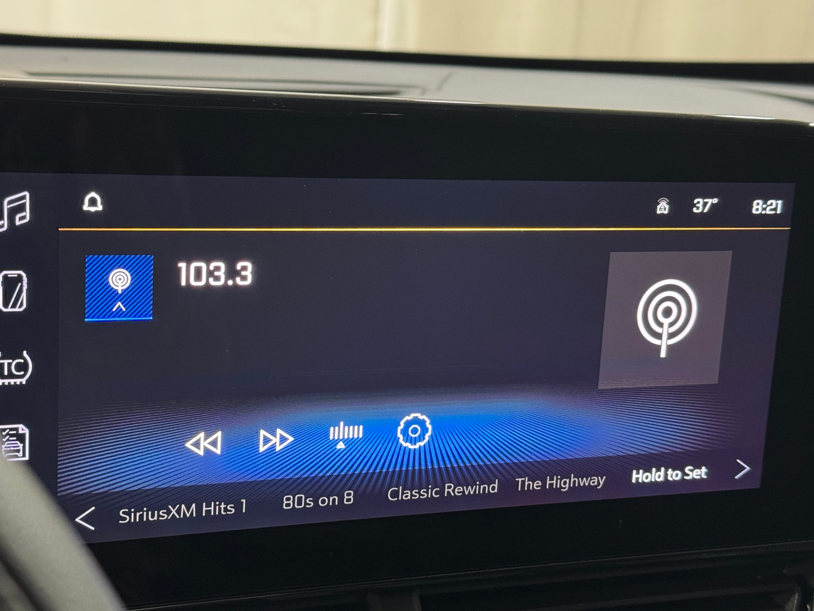 Thumbnail: 2025 Chevrolet Trax - 4