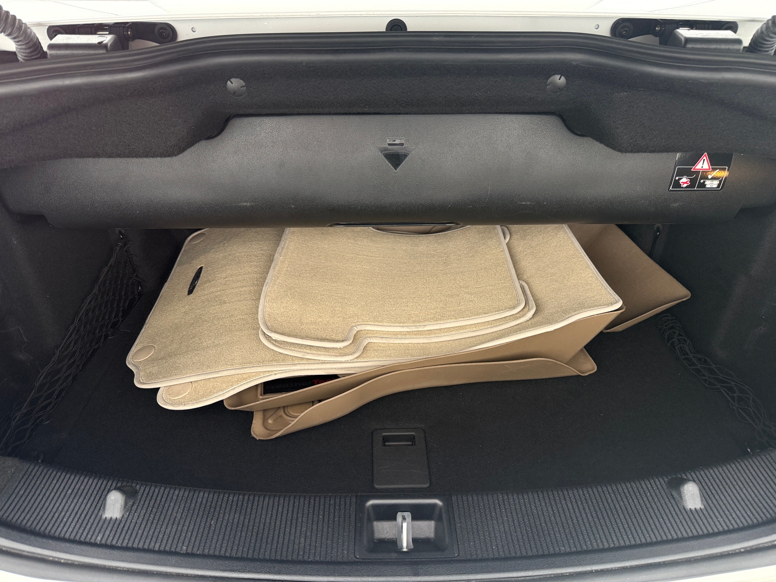 Thumbnail: 2017 Mercedes-Benz E-Class - 6