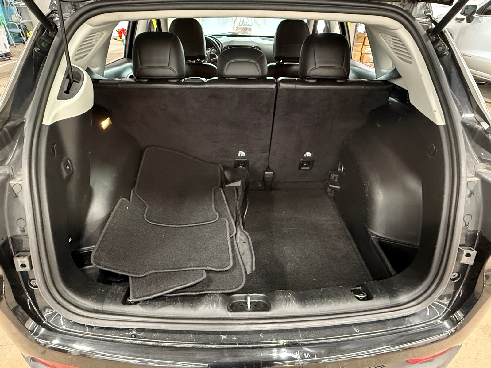 Thumbnail: 2018 Jeep Compass - 6