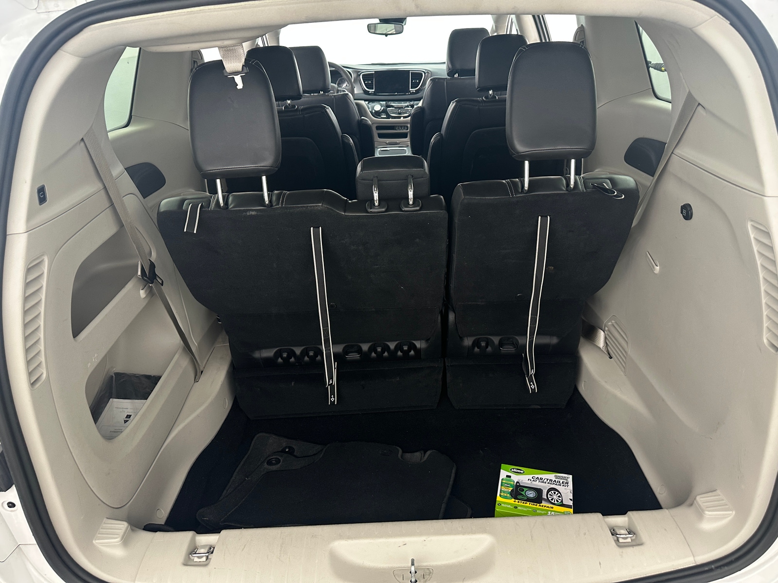 Thumbnail: 2024 Chrysler Pacifica - 6