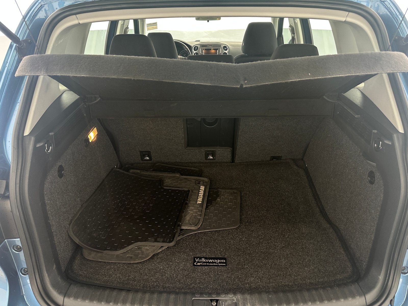 Thumbnail: 2017 Volkswagen Tiguan - 7