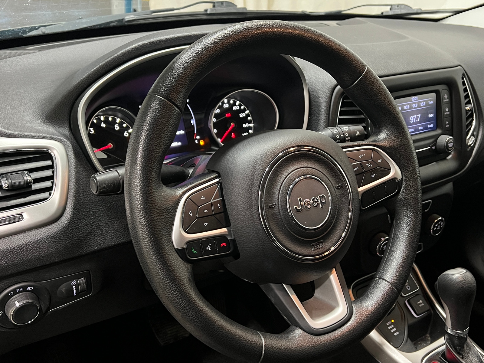 Thumbnail: 2017 Jeep Compass - 5