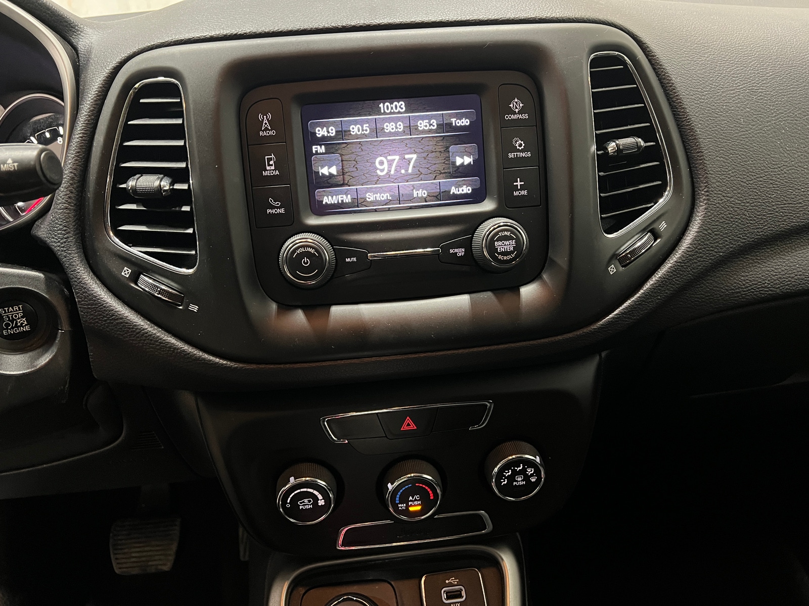 Thumbnail: 2017 Jeep Compass - 4