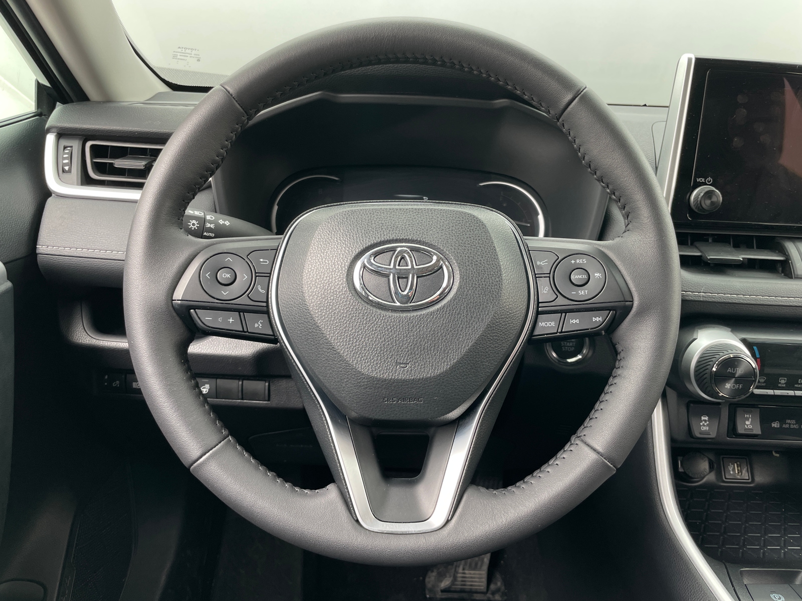 Thumbnail: 2025 Toyota RAV4 - 5