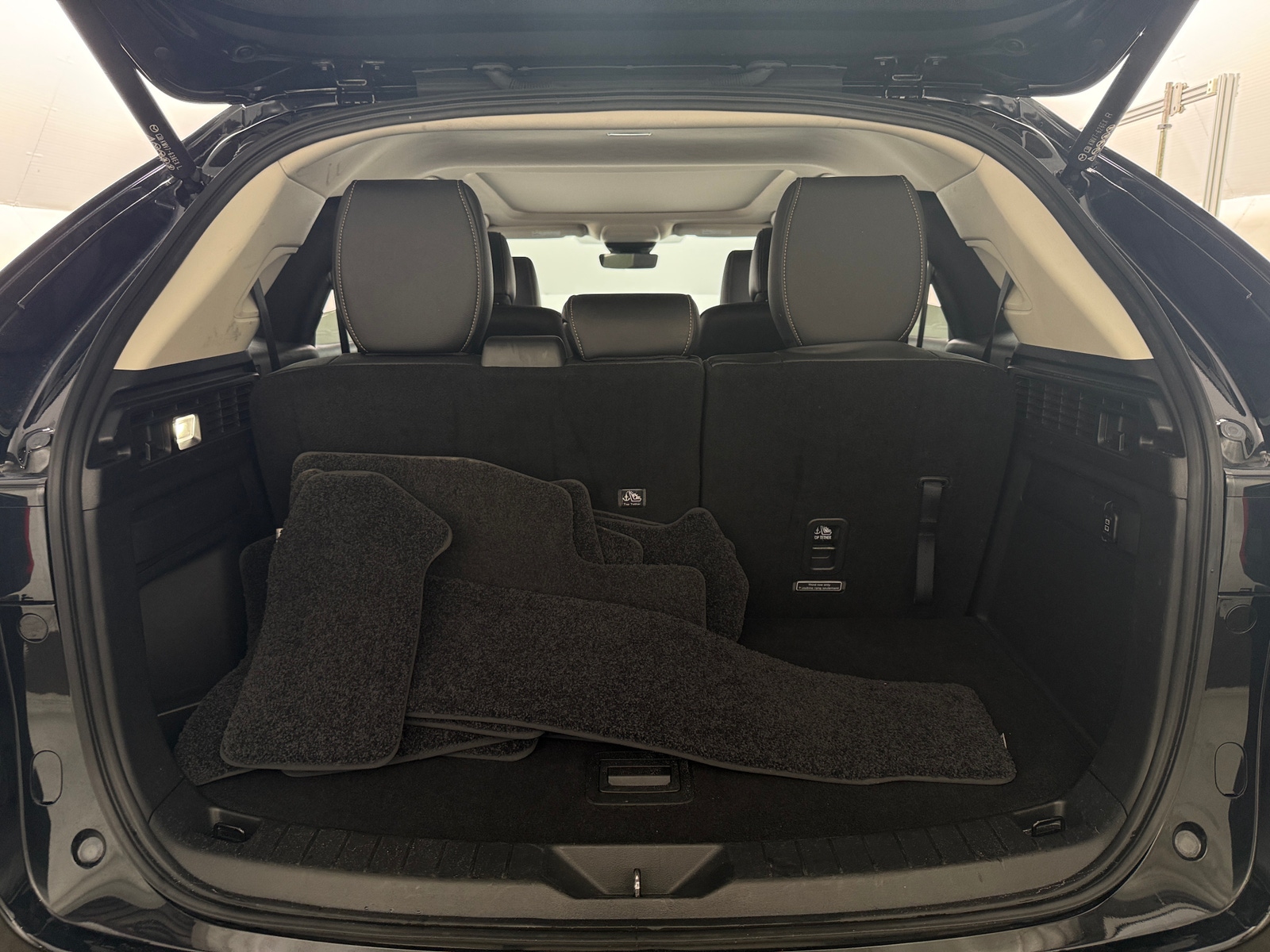 Thumbnail: 2025 Mazda CX-90 - 6