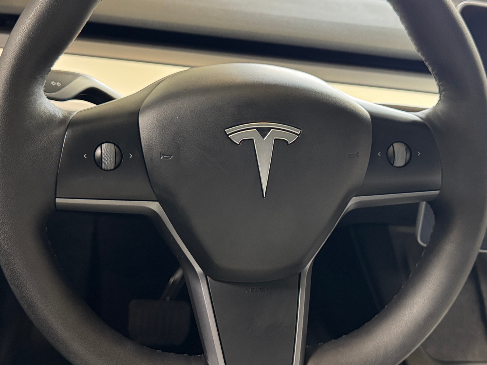 Thumbnail: 2023 Tesla Model Y - 4