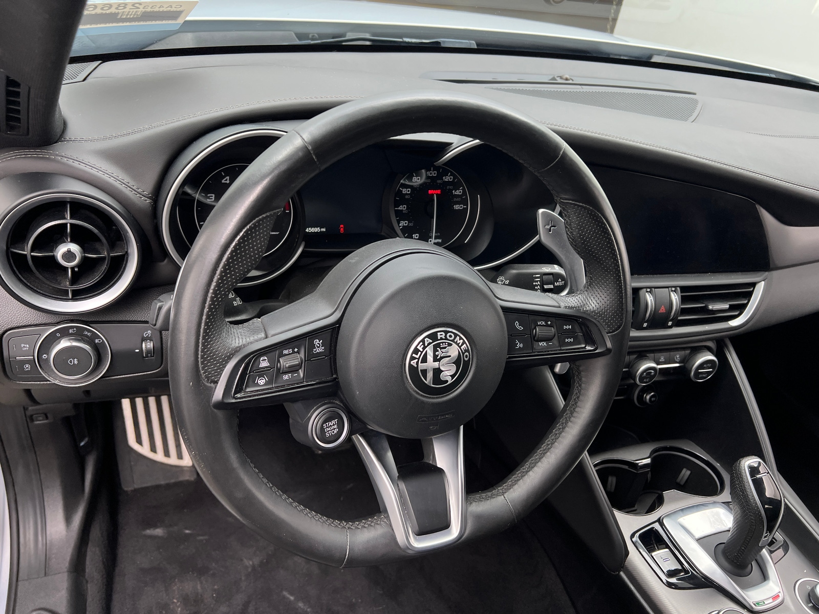 Thumbnail: 2020 Alfa Romeo Giulia - 4