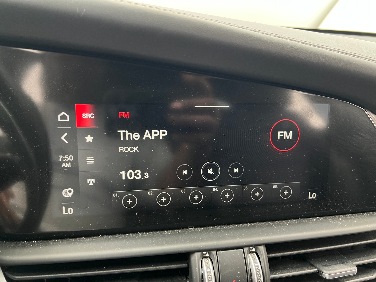 Thumbnail: 2020 Alfa Romeo Giulia - 3