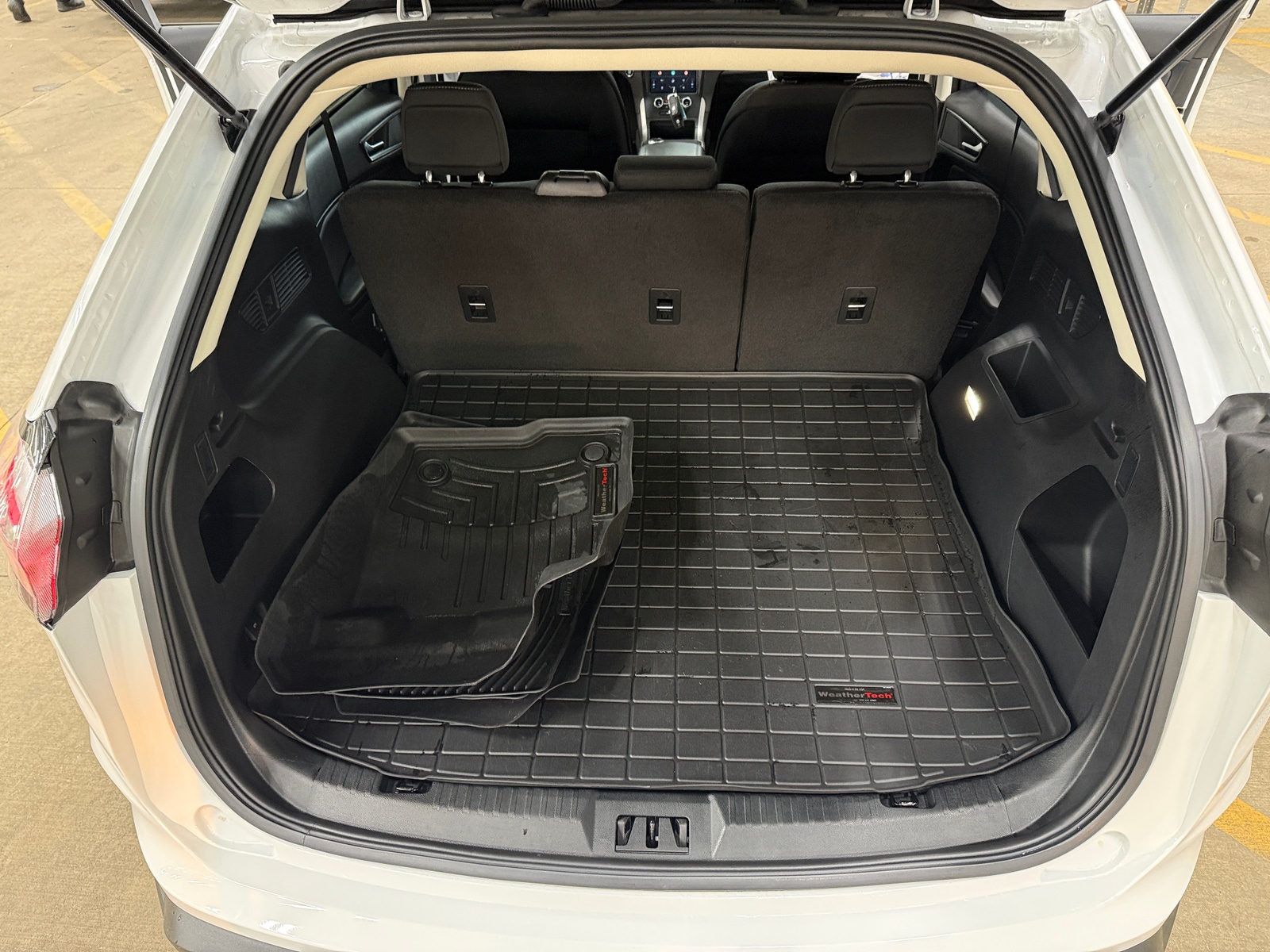 Thumbnail: 2022 Ford Edge - 7