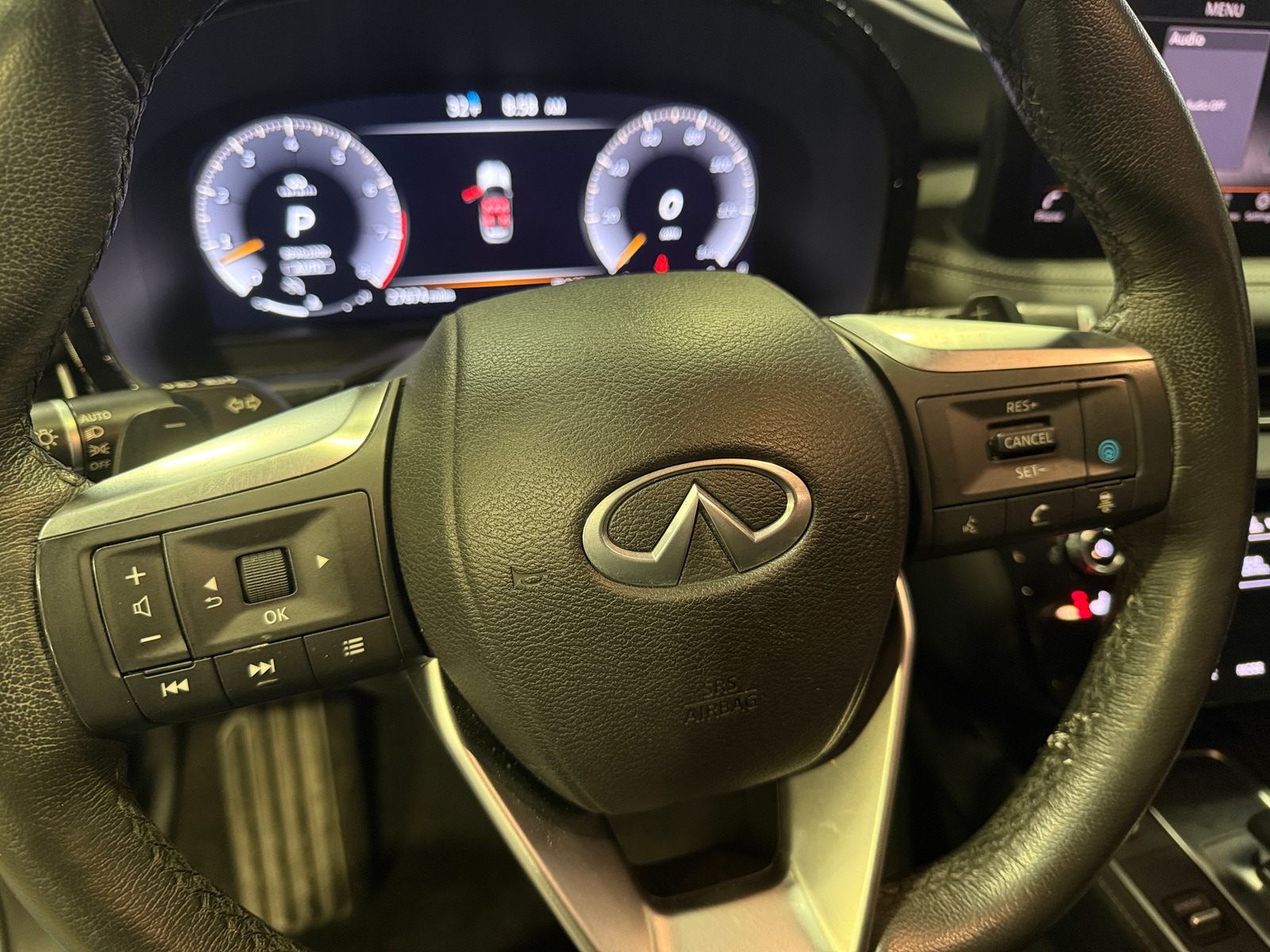 Thumbnail: 2023 INFINITI QX60 - 4