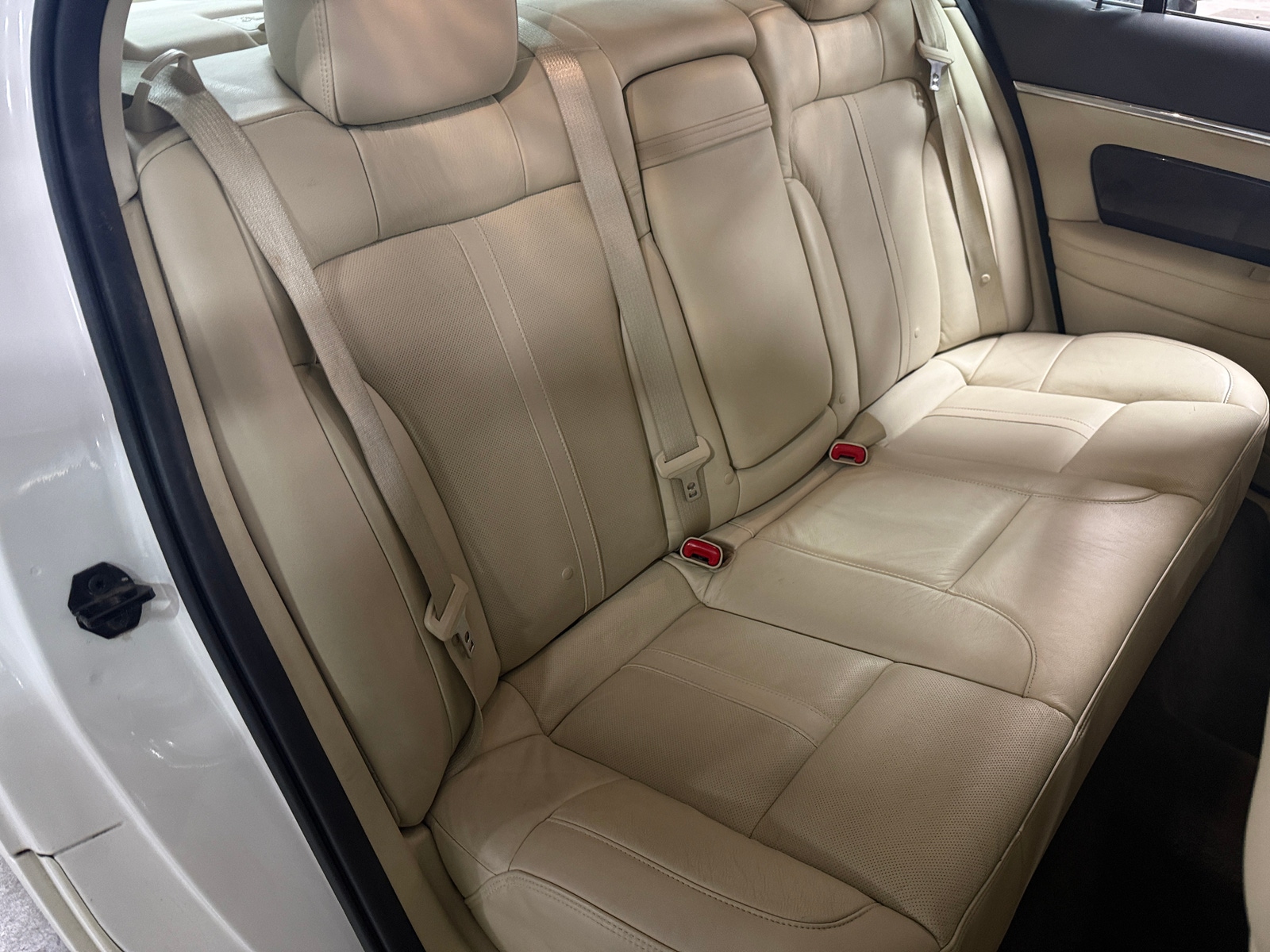 Thumbnail: 2013 Lincoln MKS - 5