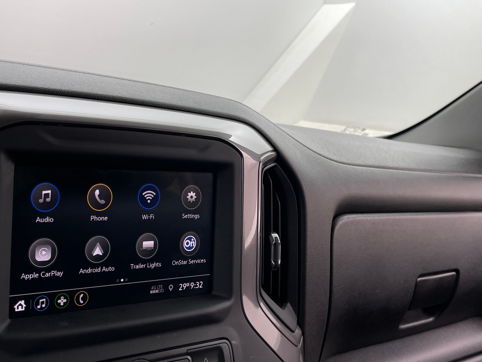 Thumbnail: 2020 Chevrolet Silverado 1500 - 4