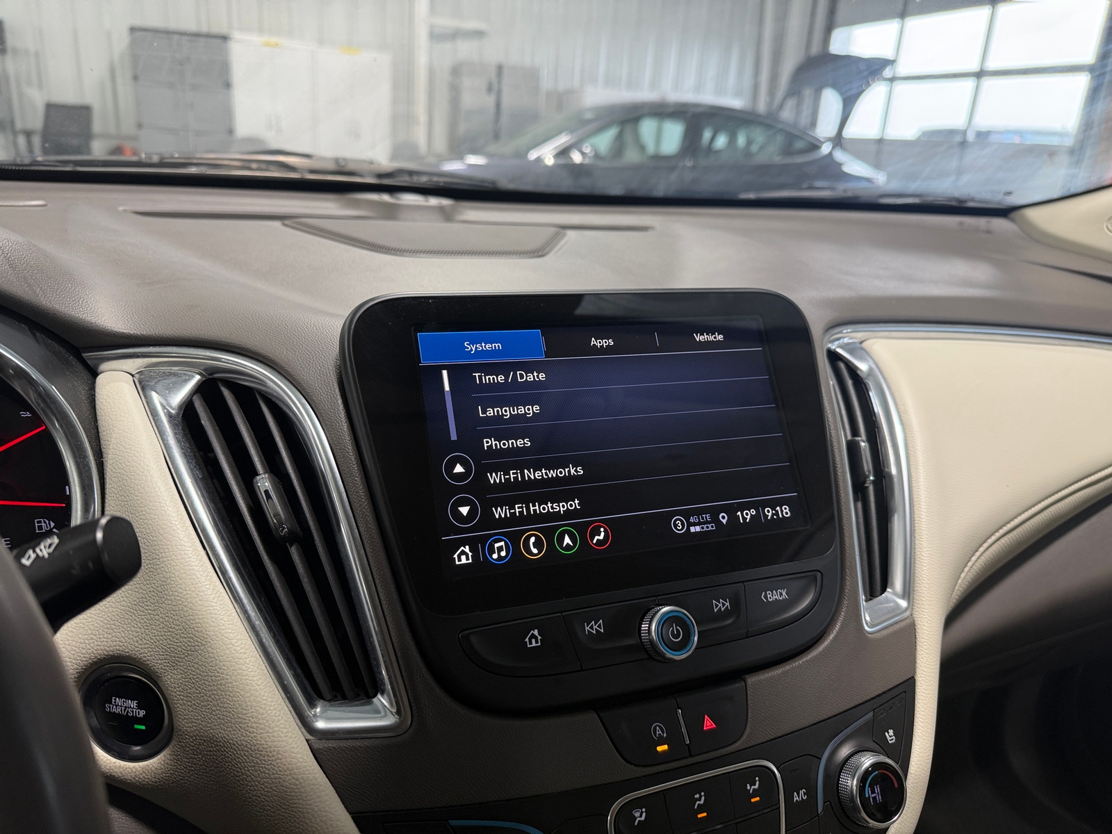 Thumbnail: 2024 Chevrolet Malibu - 3