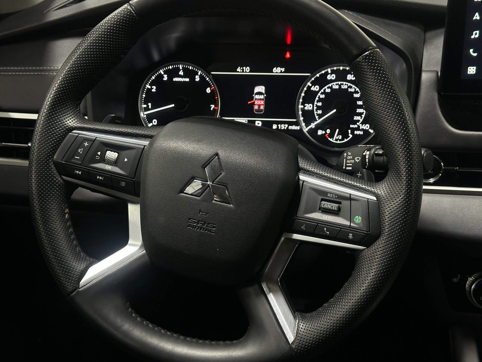 Thumbnail: 2025 Mitsubishi Outlander - 4