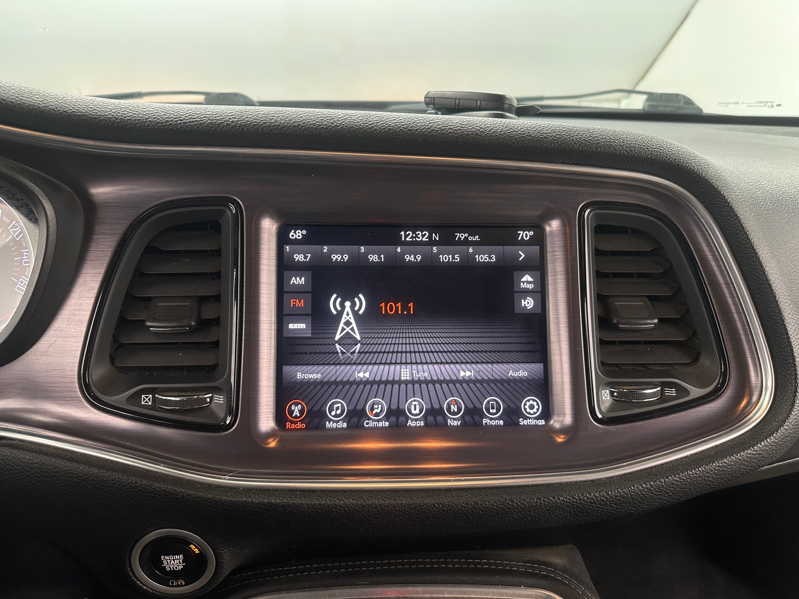 Thumbnail: 2017 Dodge Challenger - 3