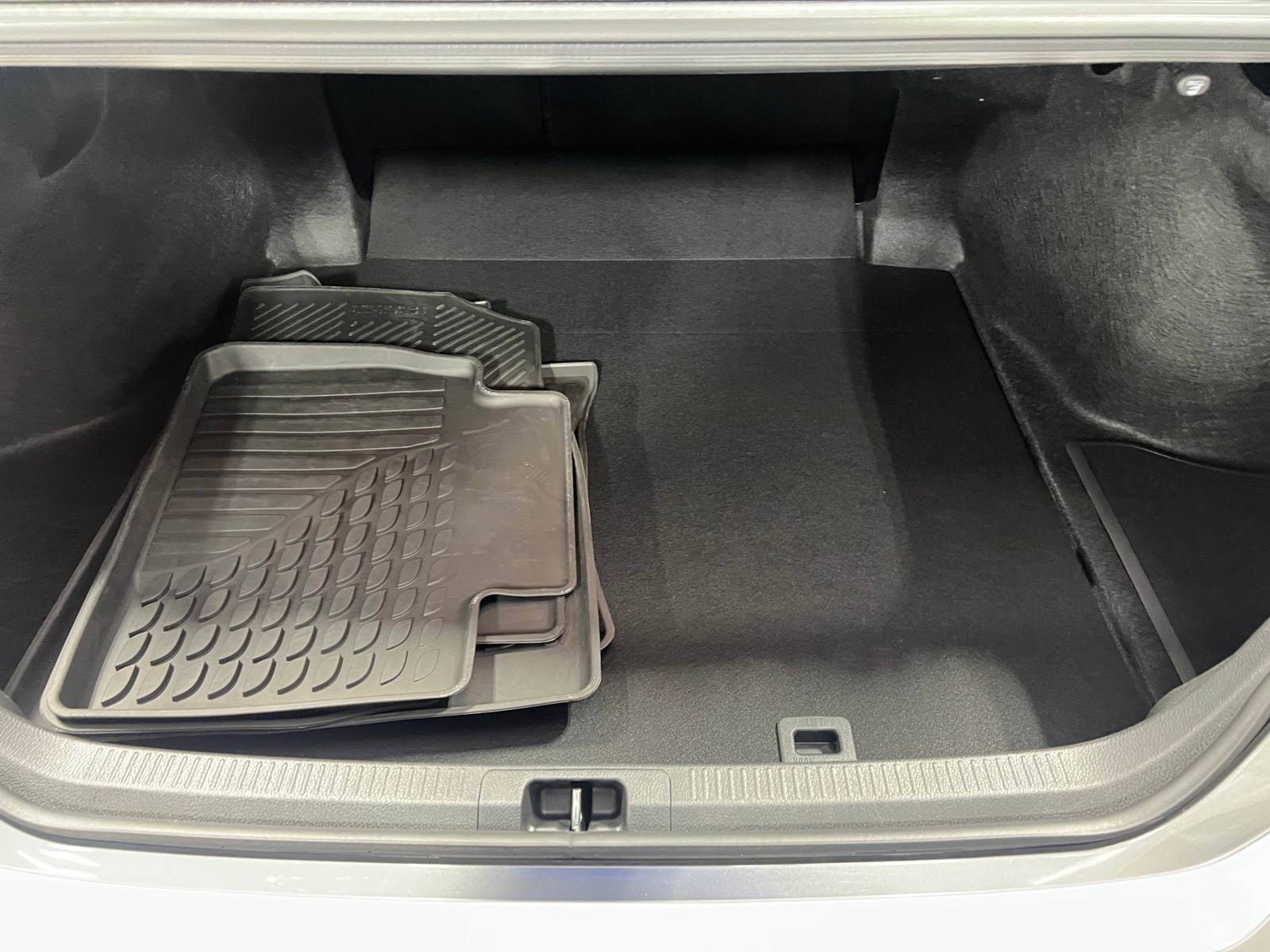 Thumbnail: 2025 Toyota Camry - 6