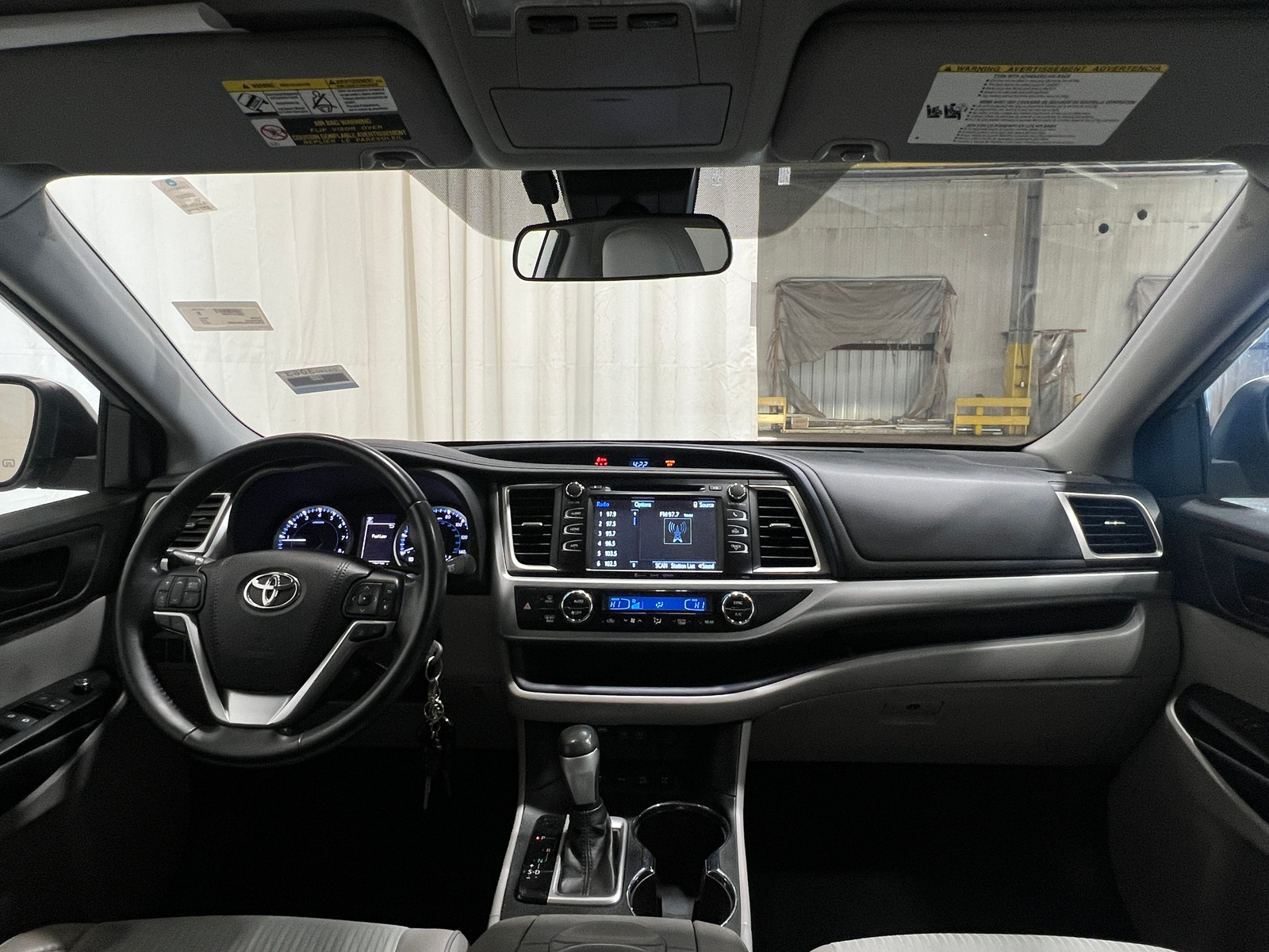 Thumbnail: 2018 Toyota Highlander - 2