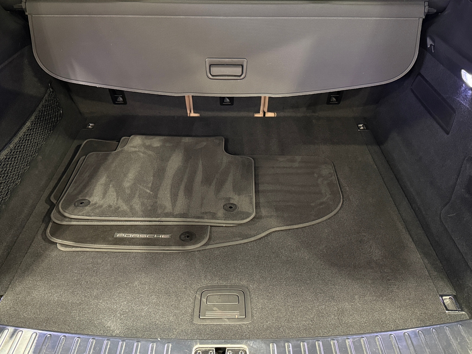 Thumbnail: 2020 Porsche Cayenne - 6