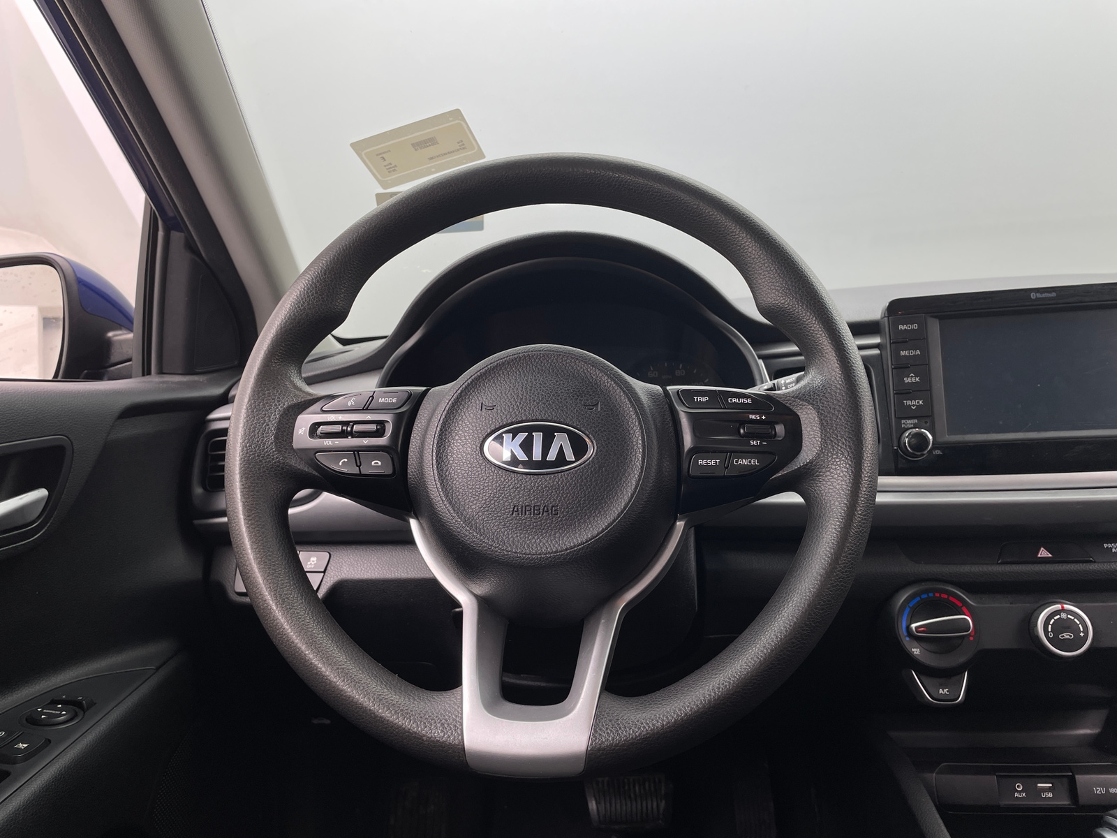 Thumbnail: 2019 Kia Rio - 5