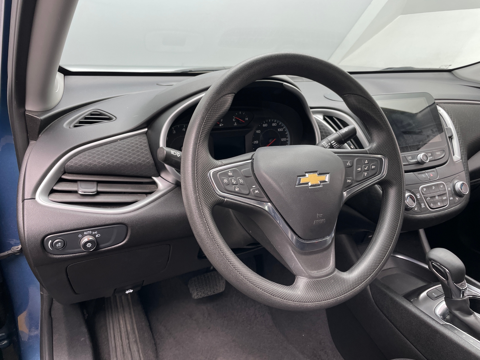 Thumbnail: 2024 Chevrolet Malibu - 5