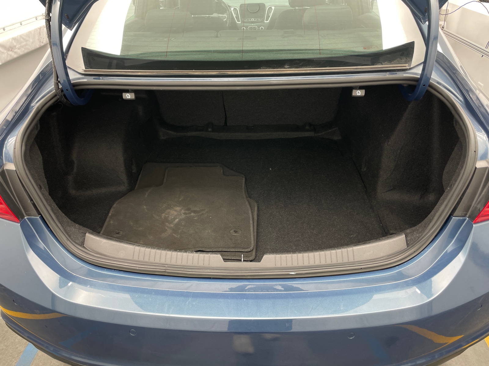 Thumbnail: 2024 Chevrolet Malibu - 7