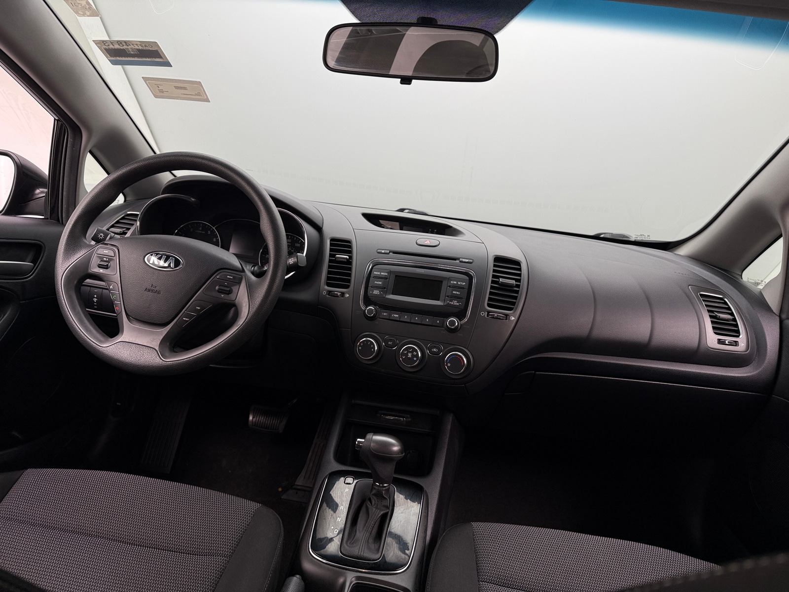 Thumbnail: 2017 Kia Forte - 3