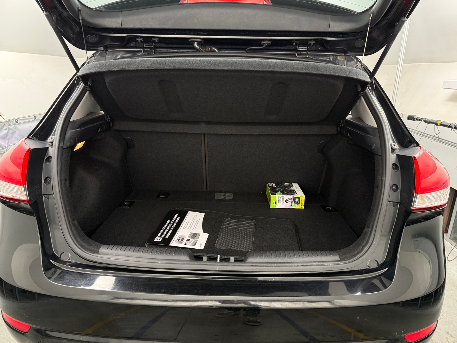 Thumbnail: 2017 Kia Forte - 7