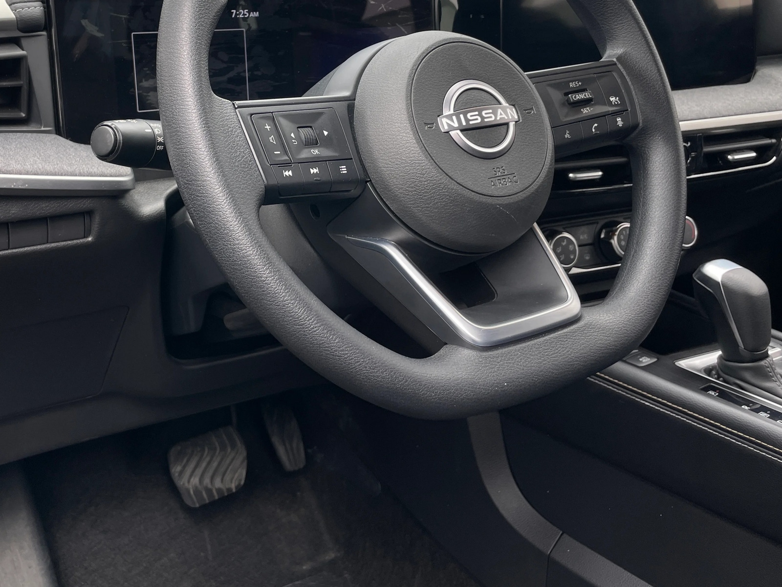 Thumbnail: 2025 Nissan Kicks - 5