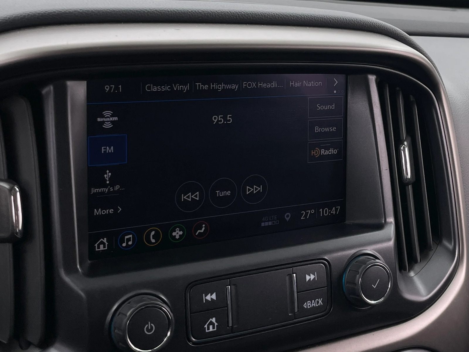 Thumbnail: 2022 Chevrolet Colorado - 4