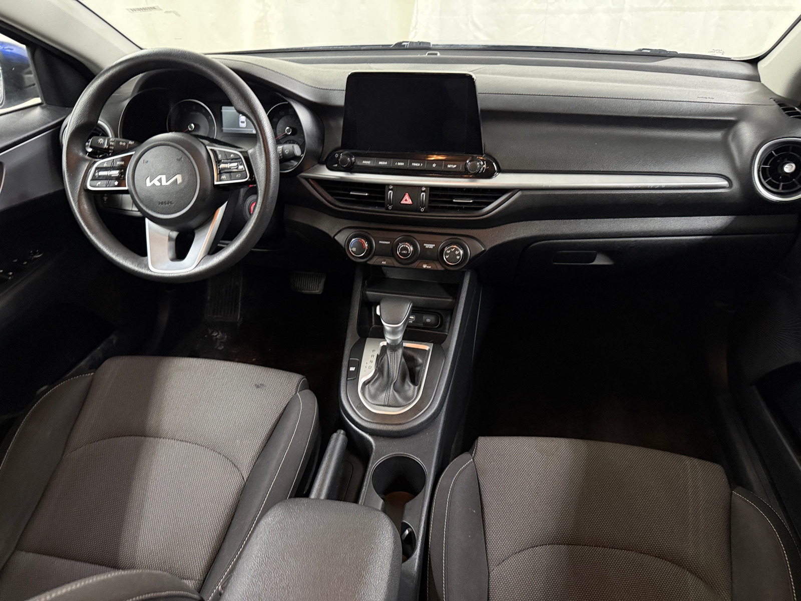 Thumbnail: 2024 Kia Forte - 3