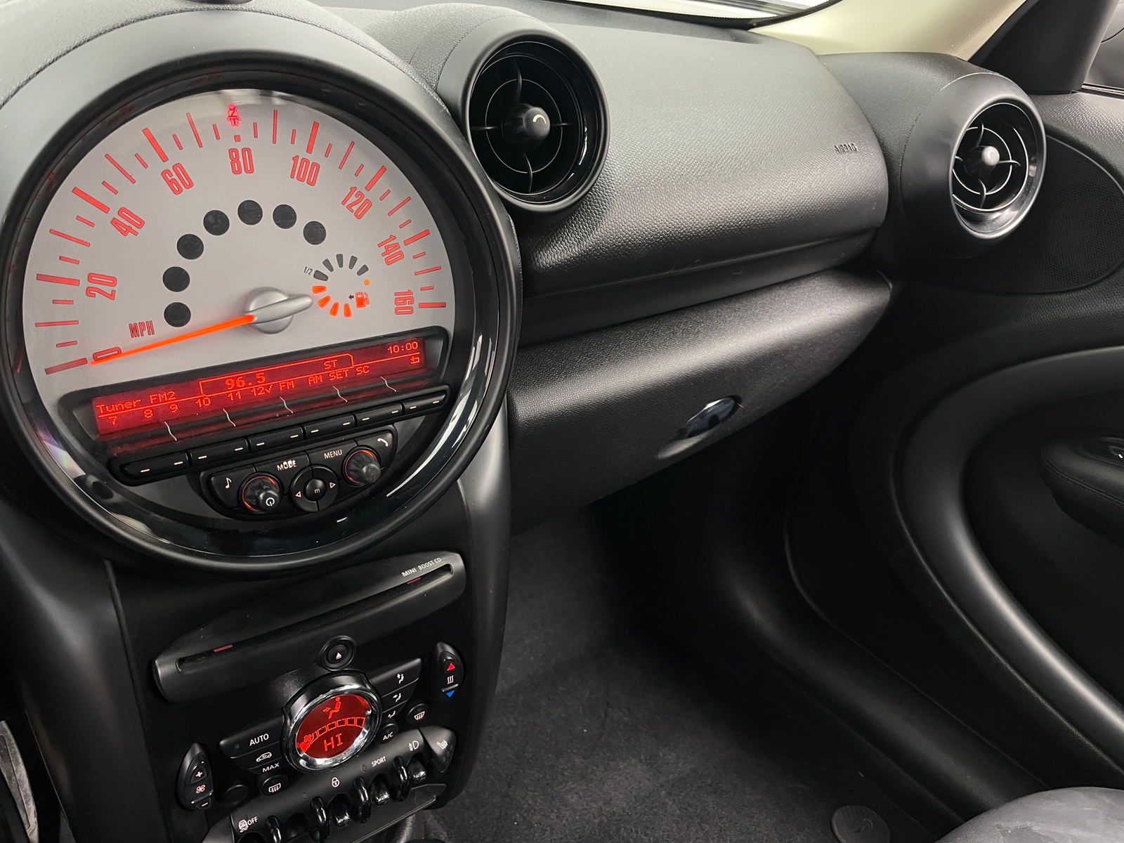 Thumbnail: 2014 MINI Cooper Countryman - 3