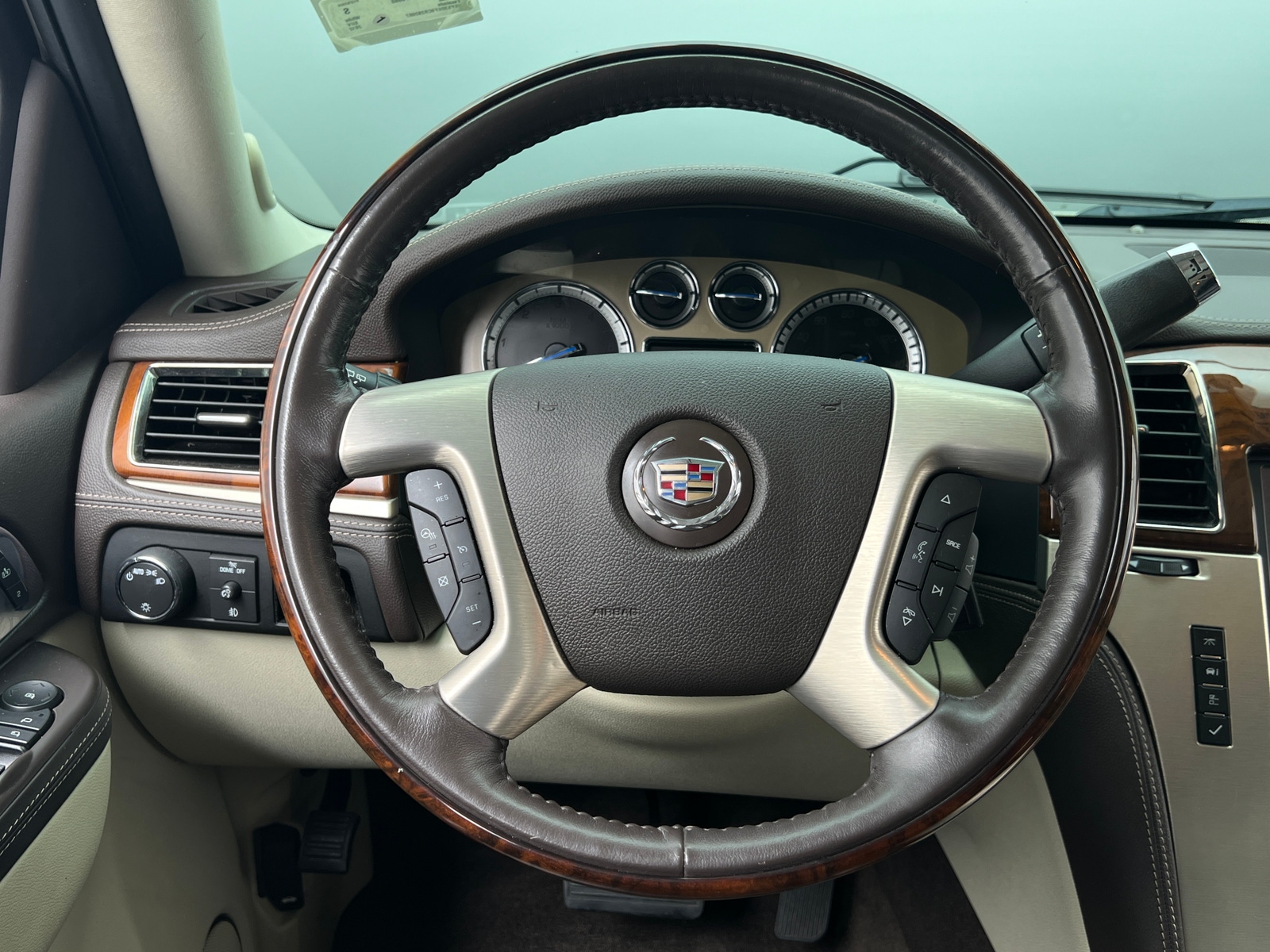 Thumbnail: 2012 Cadillac Escalade - 4