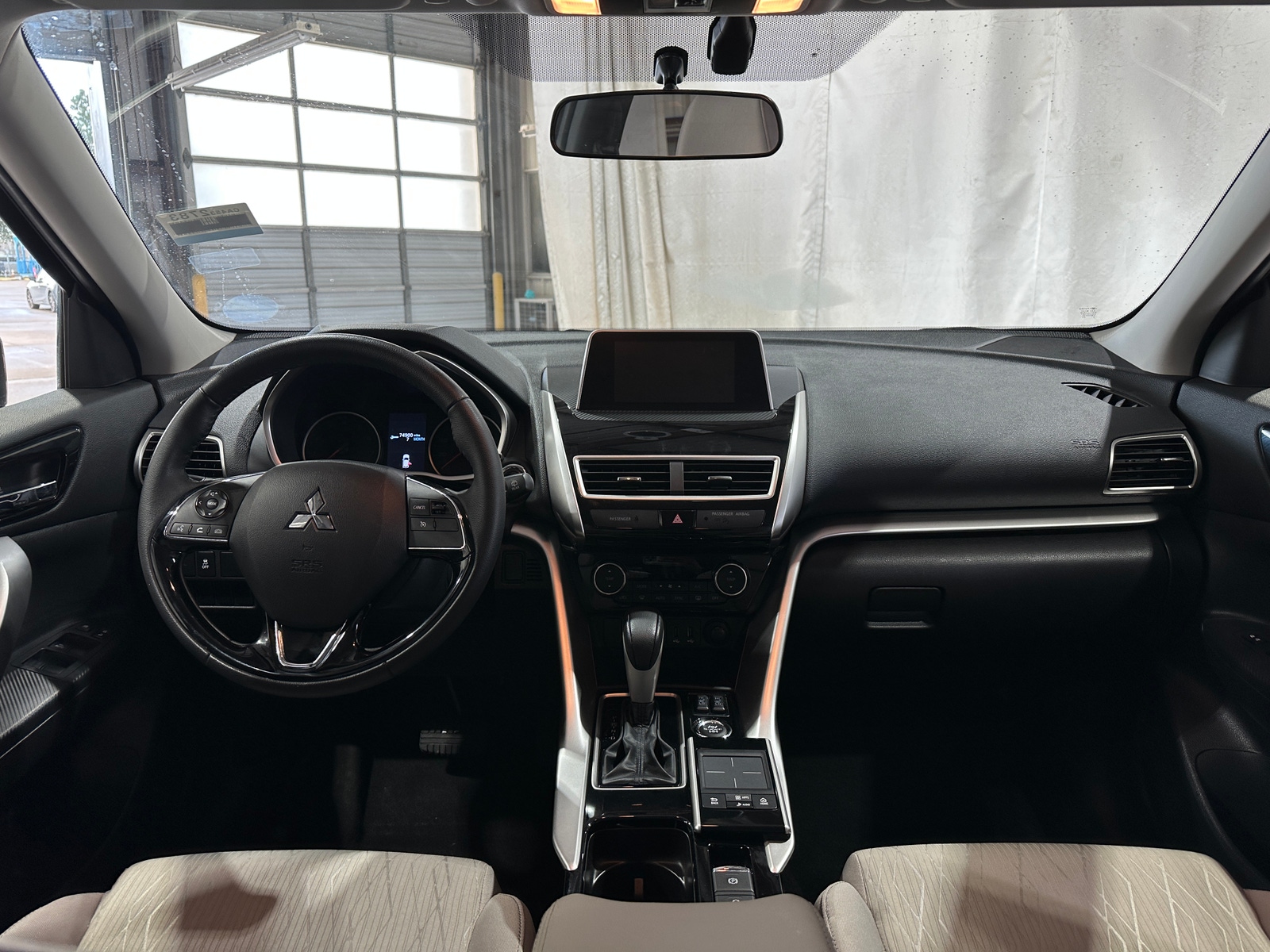 Thumbnail: 2018 Mitsubishi Eclipse Cross - 3