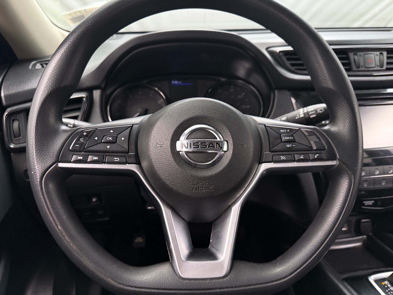 Thumbnail: 2018 Nissan Rogue - 5