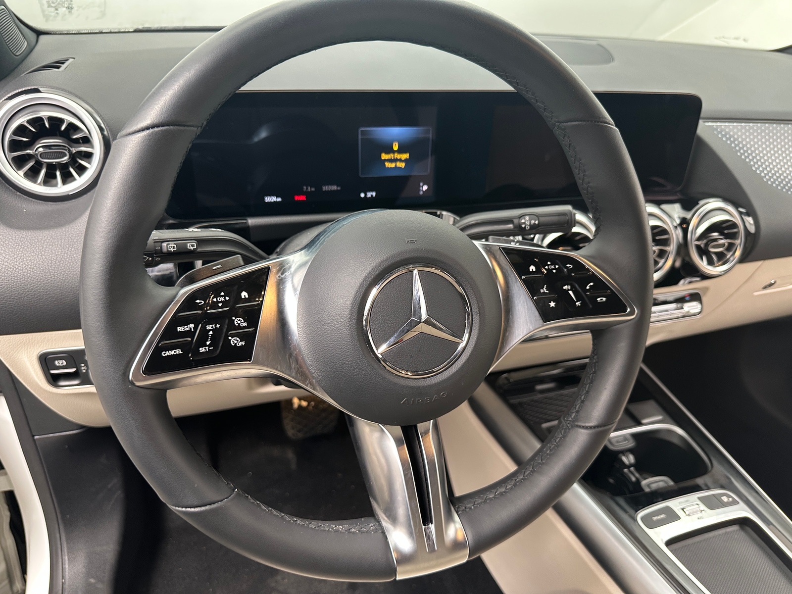 Thumbnail: 2025 Mercedes-Benz GLA - 4