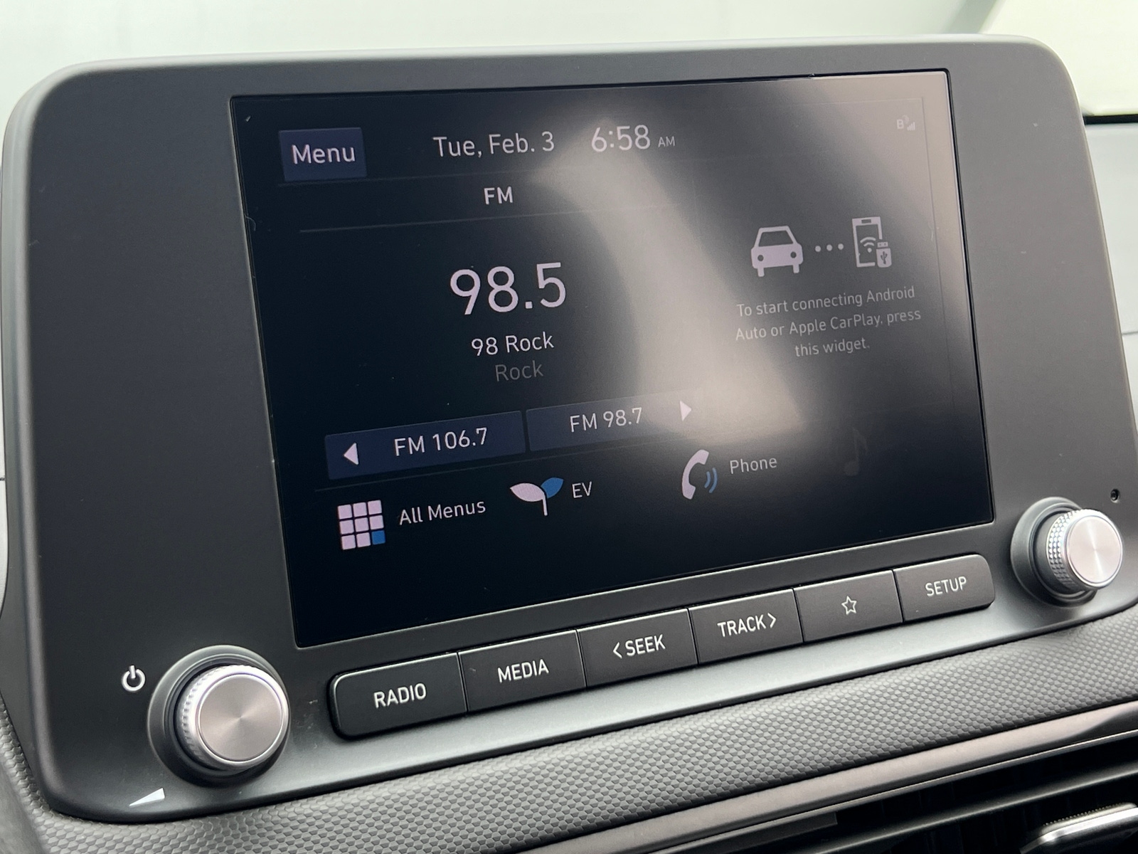 Thumbnail: 2023 Hyundai Kona - 4