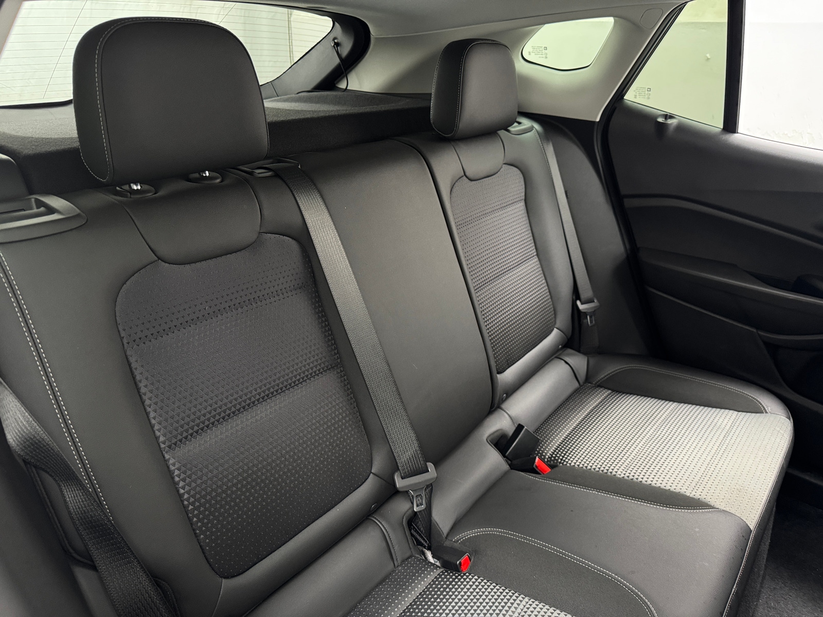 Thumbnail: 2025 Chevrolet Trax - 6