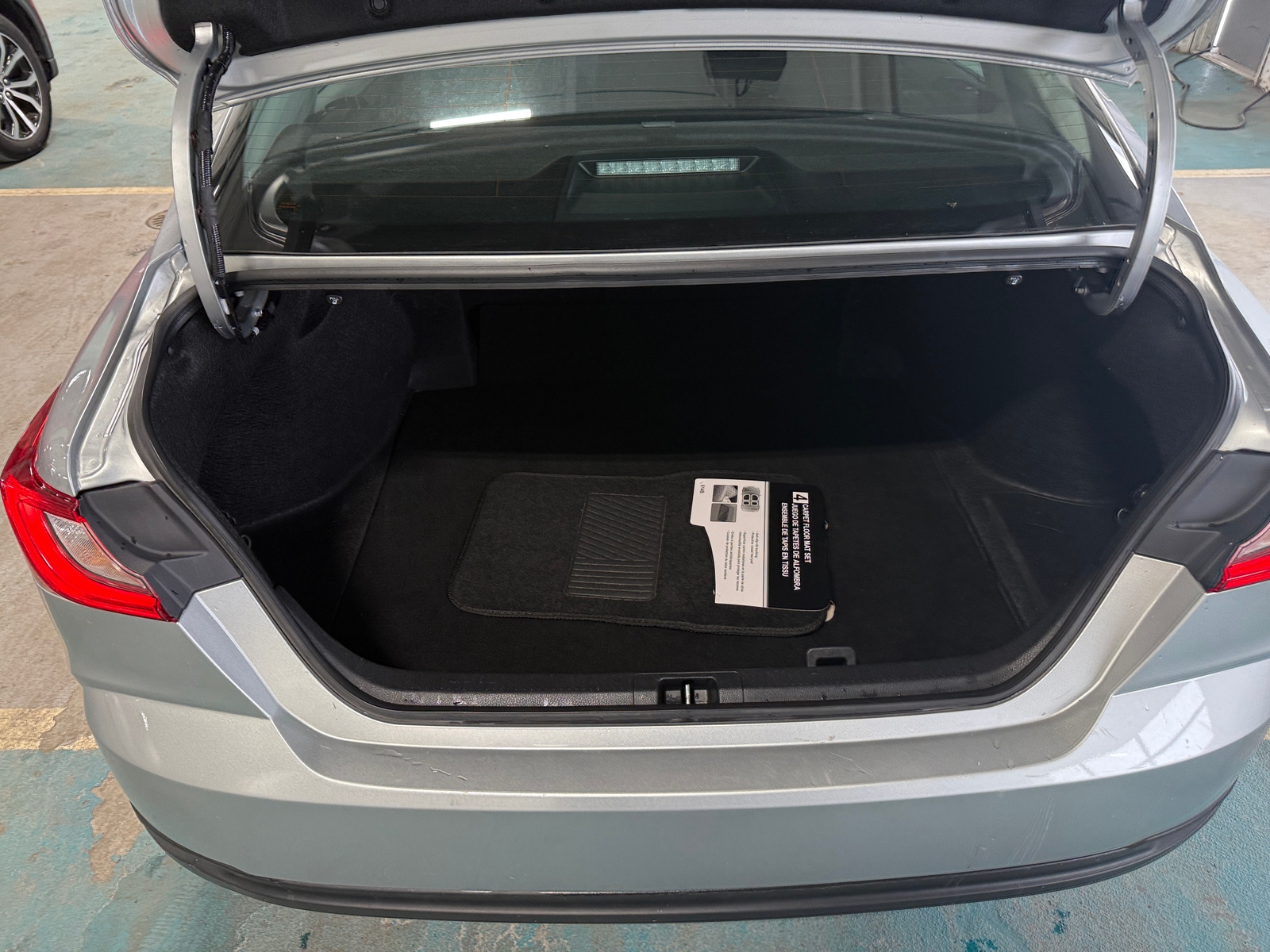 Thumbnail: 2025 Toyota Camry - 7