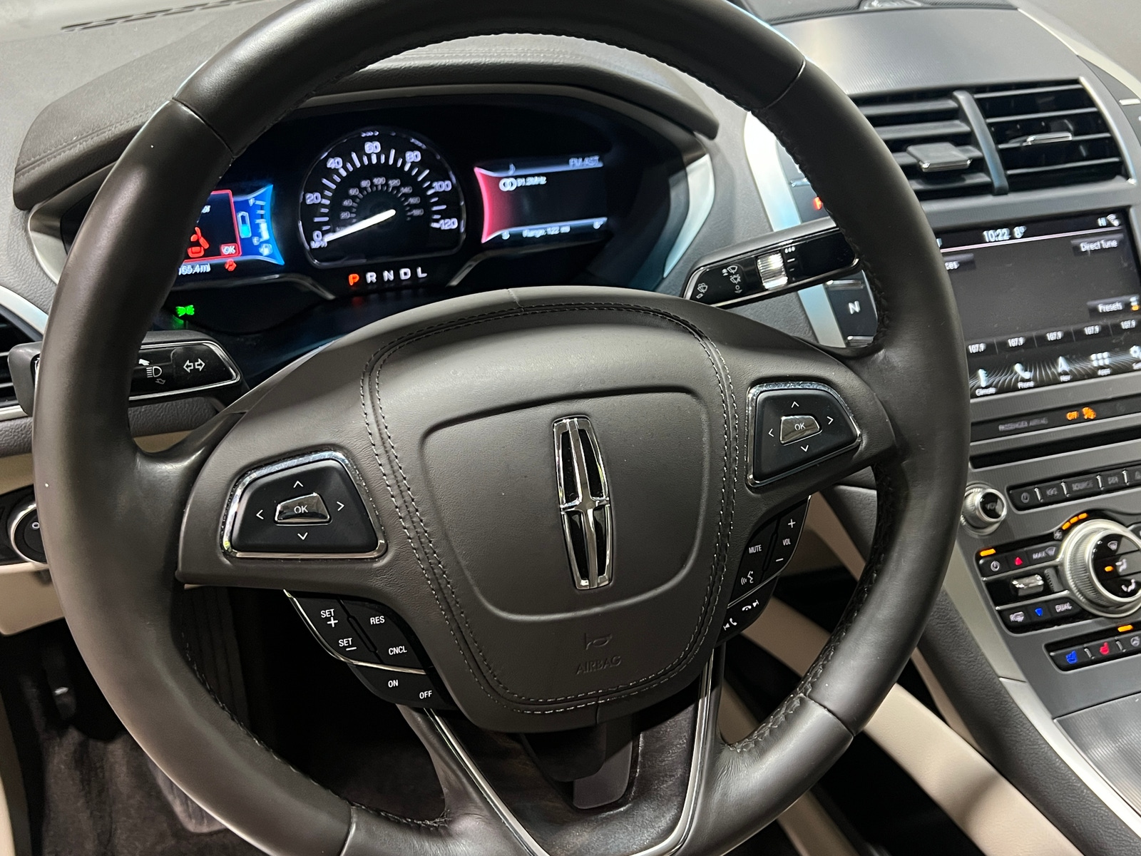 Thumbnail: 2018 Lincoln MKZ - 4