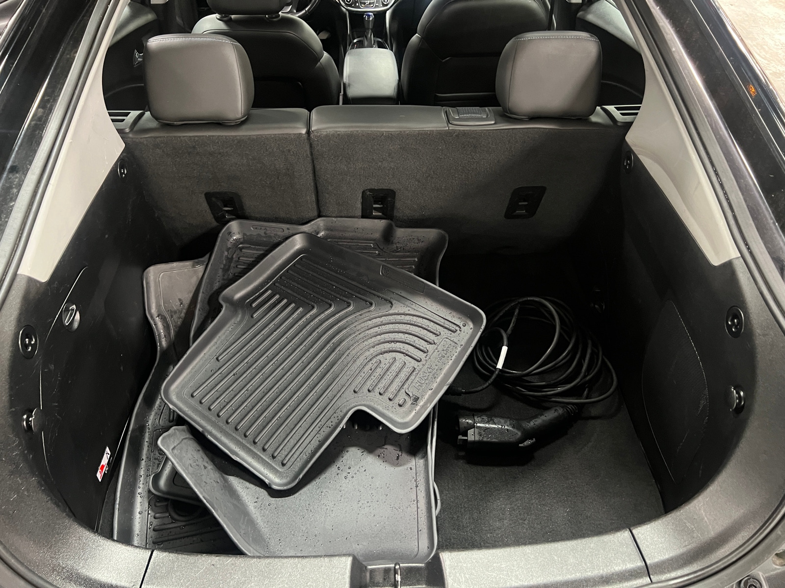 Thumbnail: 2018 Chevrolet Volt - 6