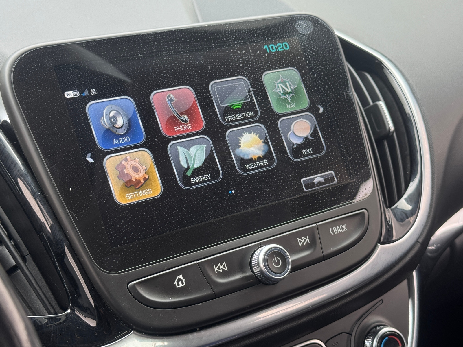 Thumbnail: 2018 Chevrolet Volt - 3