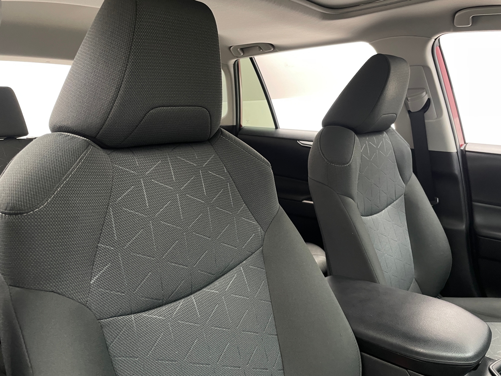 Thumbnail: 2022 Toyota RAV4 - 2