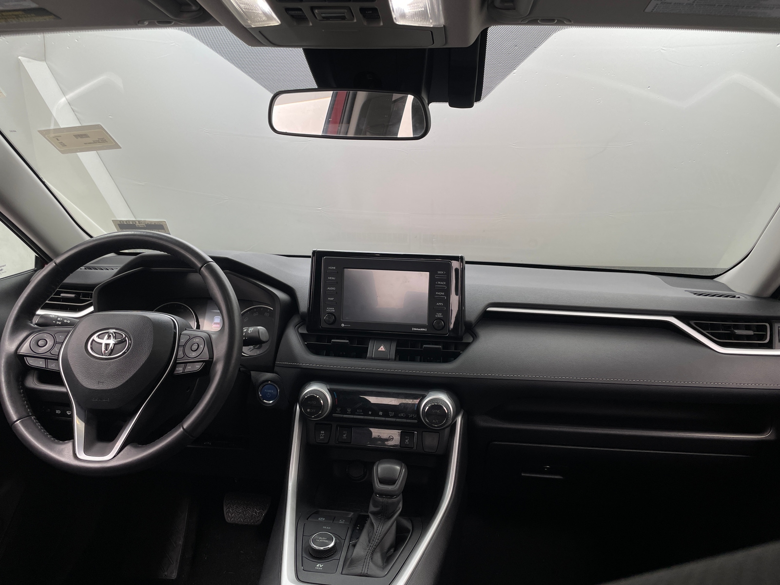 Thumbnail: 2022 Toyota RAV4 - 3