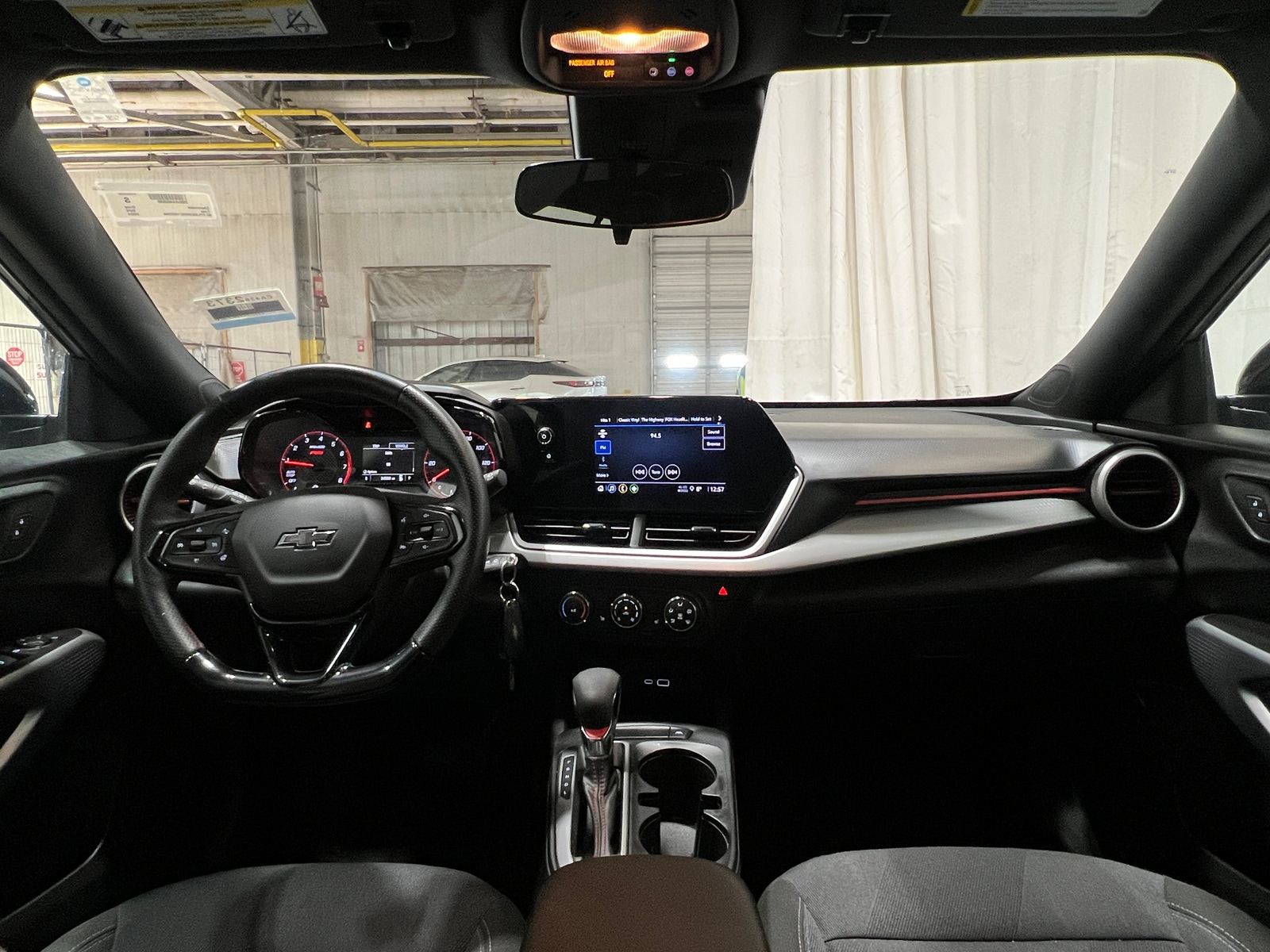 Thumbnail: 2024 Chevrolet Trax - 3